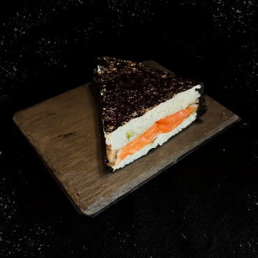 Онигири лосось